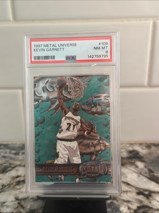Skybox Other - Kevin Garnett 1997 Metal Universe #109 PSA NM-MT 8